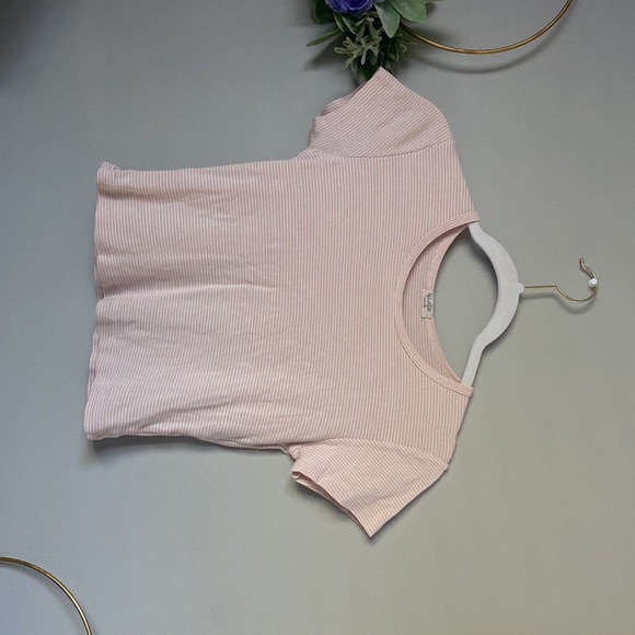SUPER RARE- john galt/ brandy melville pink strip top - Picture 3 of 3